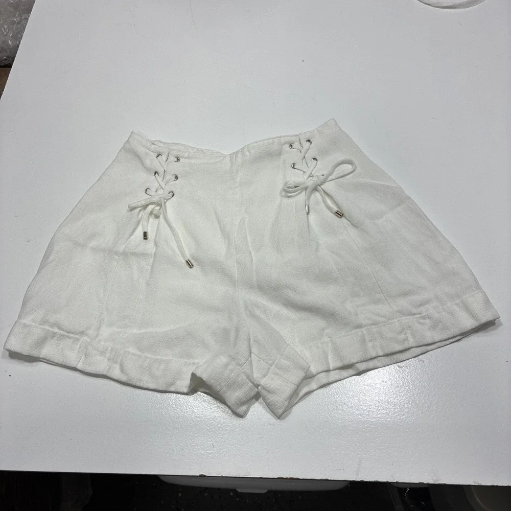 Club Monaco Womens Casual Short White 4(S) High Waist Lightweight Casual‎ Grunge - Picture 3 of 15